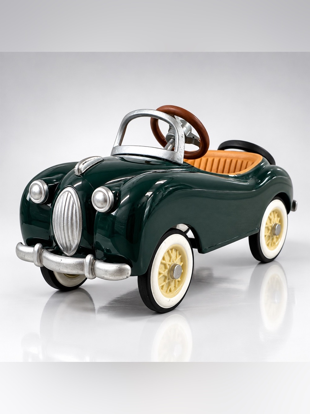 2003 Hallmark 1949 Gillham Sport Kiddie Car Classics #10 QX8139 Ornament